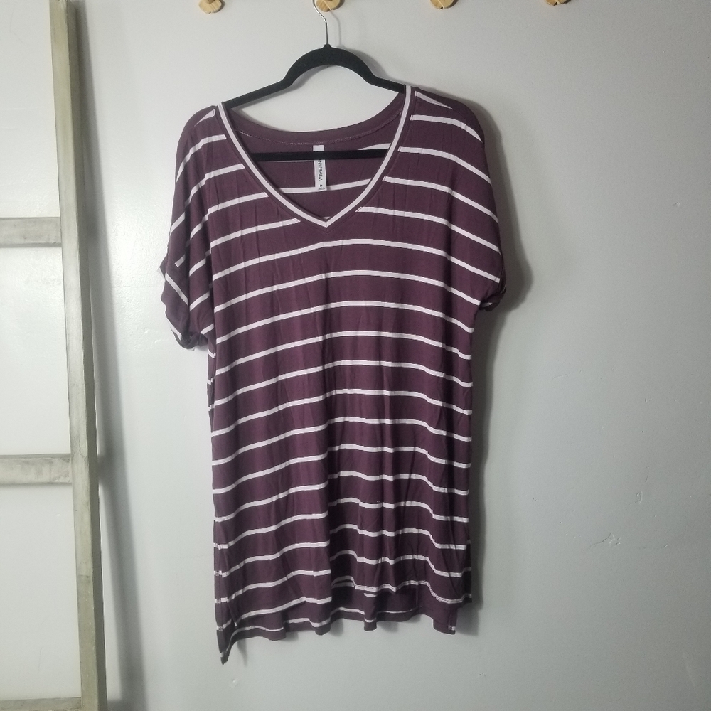 NWOT ZENANA PREMIUM PURPLE STRIPED V-NECK TUNIC BLOUSE SIZE MEDIUM